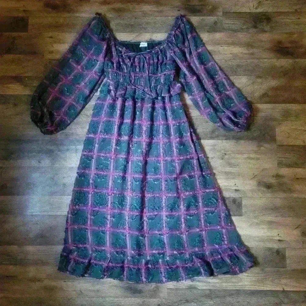 Aureum Elemental Textured Chiffon Smocked Puff longsleeve Dress Size Small